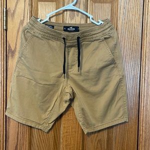 Hollister khaki jogger shorts S